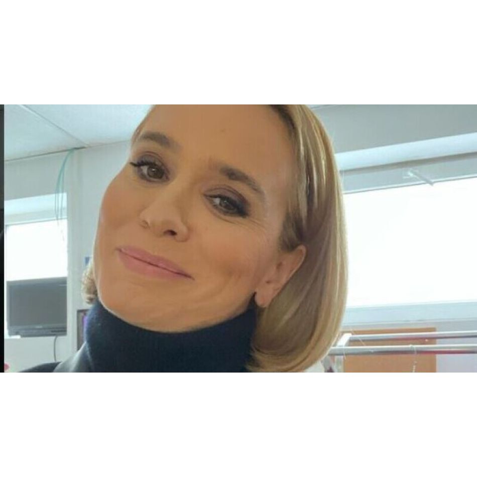 Cum își menține Andrea Esca tenul tânăr? Secretele prezentatoarei de știri pentru o piele ca la 20 de ani!
