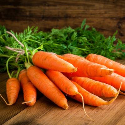 De ce e bine sa mananci un morcov in fiecare zi. Efectele benefice ale acestei legume