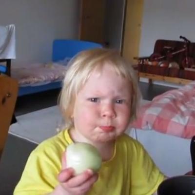 Video viral: Cel mai tare clip al momentului. Vei ramane surprins de ce face acest copil