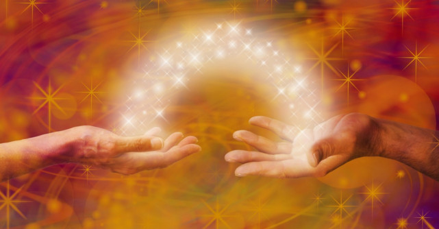 4 Motive pentru care sufletele se atrag în această viață