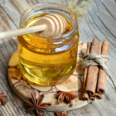 Miere si scortisoara, ingredientele perfecte pentru sanatatea ta. Iata cum sa le combini
