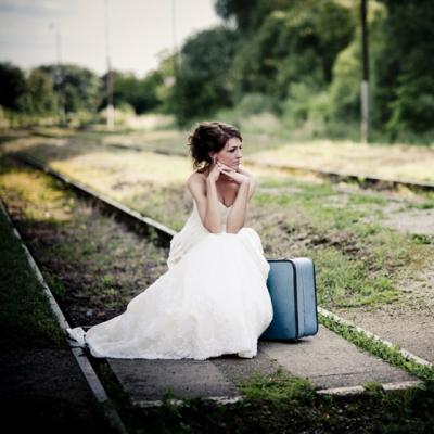 Zgarcenia pazeste burlacia: Parasita la altar 