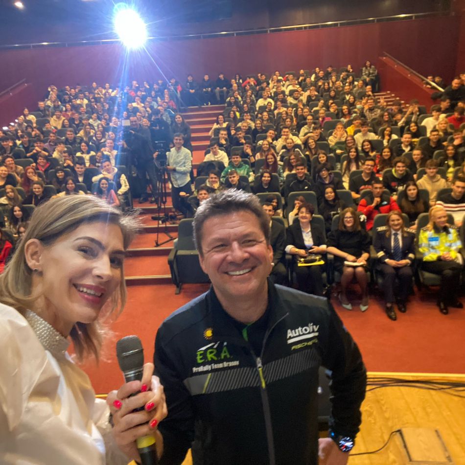 Fiica Roxanei Ciuhulescu, supusă unei intervenții chirurgicale timp de 9 ore! Cum se simte adolescenta?