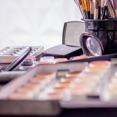 4 palete de make-up pe care trebuie să le ai!