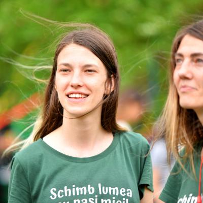 Denisa Agafiţei, studenta care a devenit îngerul copiilor din centrele de plasament