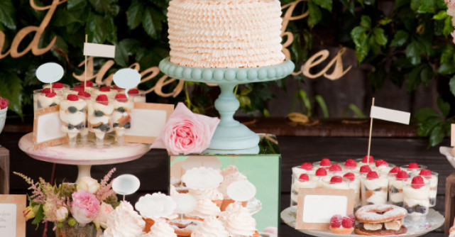 Deserturi pentru zile fericite 