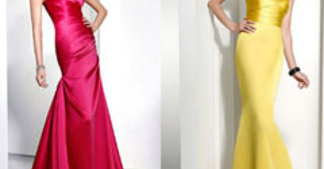 Rochii fascinante si lungi pentru cele mai frumoase domnisoarele de onoare