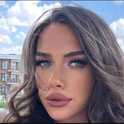 Insula Iubirii sezonul 8: Cum arăta Iustina Loghin înainte de operațiile plastice?