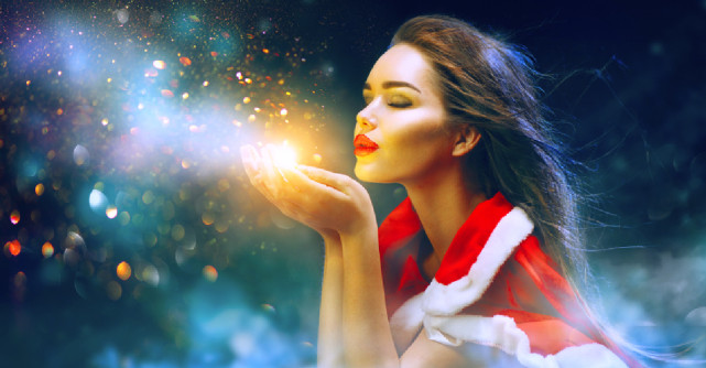 Horoscop: Top 3 Zodii cărora li se împlinesc cele mai mari dorințe de Crăciun