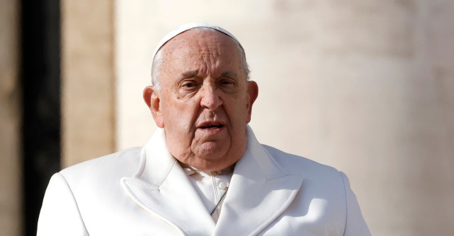 Cine este Călin Florin, românul care a avut un rol esențial la funeraliile Papei Francisc