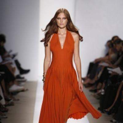 Trend alert: rosu e la moda!