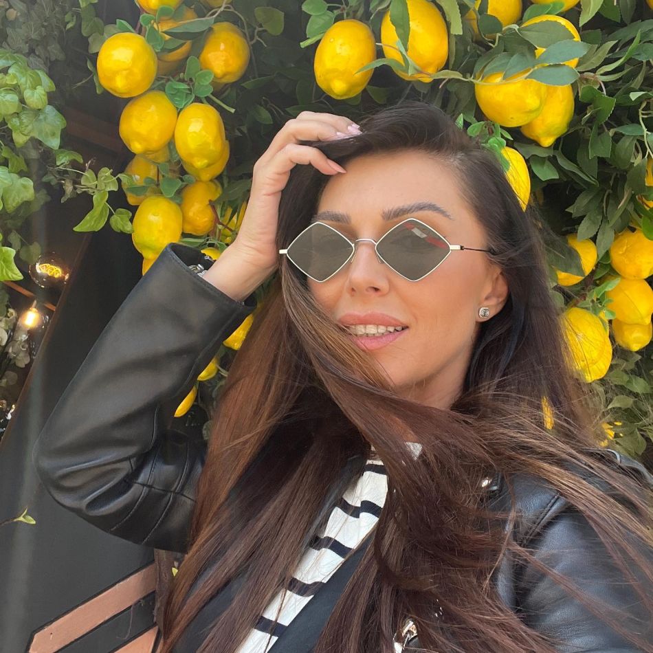 Andrei Neacșu, în tandrețuri cu o altă femeie! Cu cine a înlocuit-o pe Ilinca Vandici?