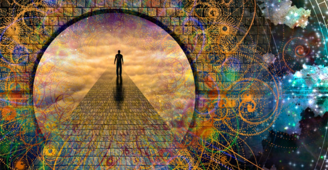 Patru semne că ai lăsat în spate bagajul emoțional din trecut