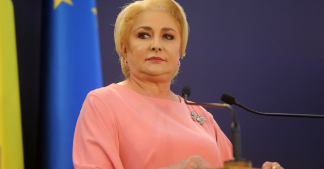 Viorica Dăncilă a dezvăluit momentul care i-a schimbat viața: Nu am putut pleca acasă fără Victor. Povestea adopției fiului său 
