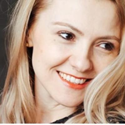 INTERVIU Superputerea Alinei Teianu-Cocioran, actriță a Teatrului Țăndărică. Transformarea în cele mai îndrăgite personaje