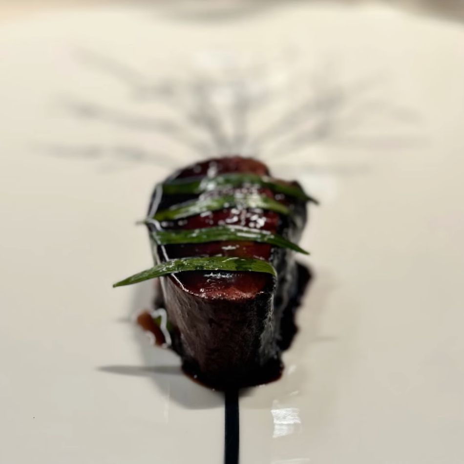 Experiență spectaculoasă în restaurantul cu stea Michelin al lui Richard Abou Zaki. Ce conține meniul chef-ului 