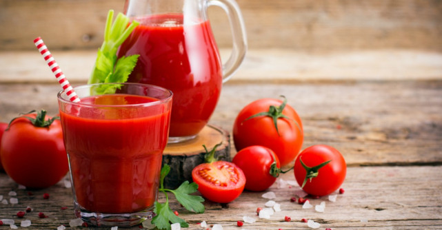 Beneficiile sucului de roşii