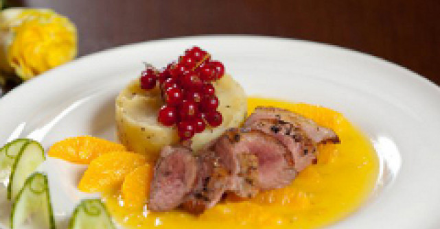 Kudi-reteta: Piept de rata cu cartofi fondant