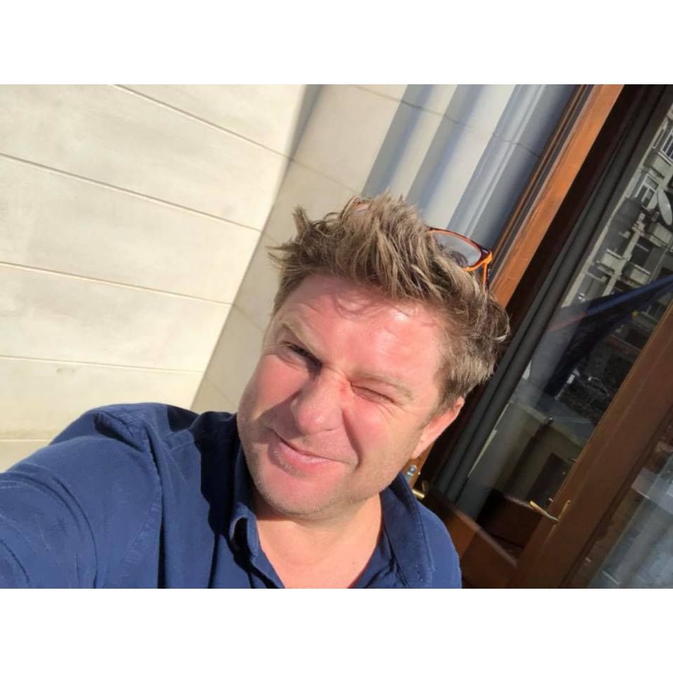 Cu toții știm ce familie frumoasă are Pavel Bartoș, însă ceea ce a ales să facă soția sa este cu adevărat nobil! 