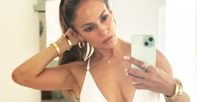 JLO, hotărâtă să păstreze inelul de logodnă de 5 milioane de dolari de la Ben Affleck:Pentru mine, înseamnă mult mai mult...