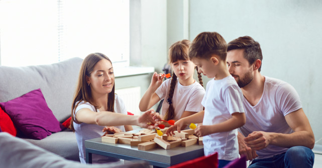Petrece mai mult timp cu cel mic: 3 jocuri care unesc întreaga familie