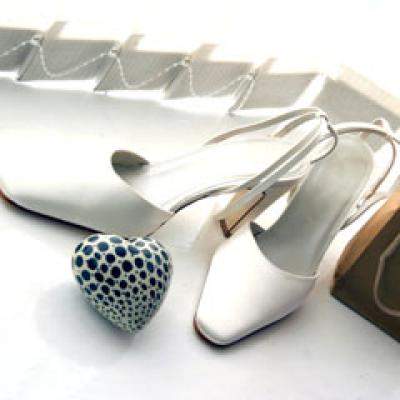 Lux: Pantofi pentru nunta si cununia civila