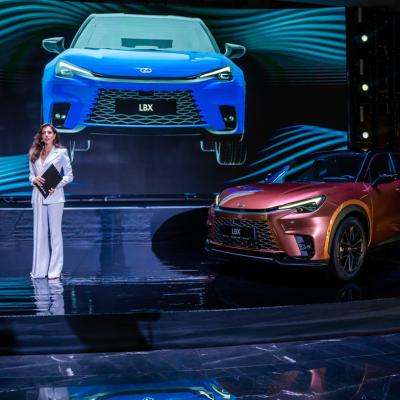 Noul Lexus LBX, un crossover compact revoluționar, este disponibil în România