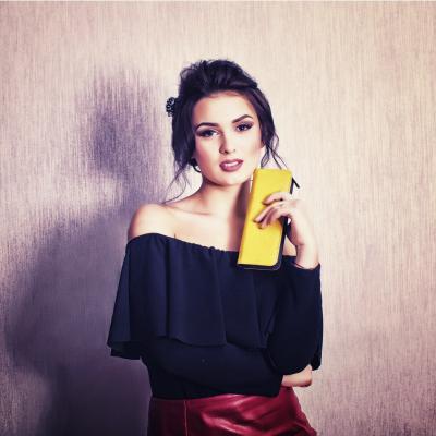 Portofele cu imprimeuri colorate si dragute de vara