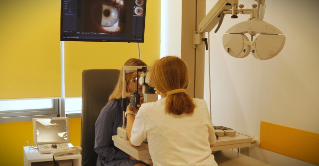  Nu mai vrei să mai porți ochelari sau lentile de contact? Află ce înseamnă chirurgia refractivă!