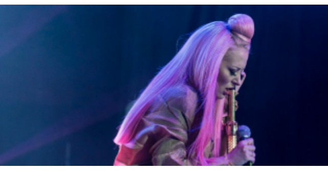 Delia lanseaza online al patrulea episod din show-ul Welcome to Deliria