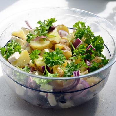 De ce sa consumi o SALATA in fiecare zi: motive care te vor convinge