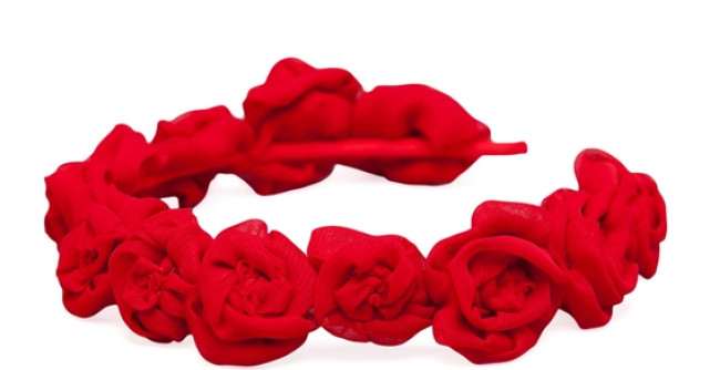 Bentite Only E.T Will Judge Me acum si in Romania