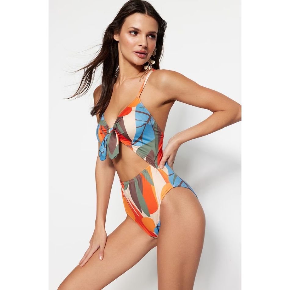 20 de costume de baie întregi care pun în valoare orice siluetă