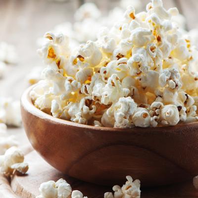 Câte calorii are popcornul și cât de benefic este sănătății și siluetei?