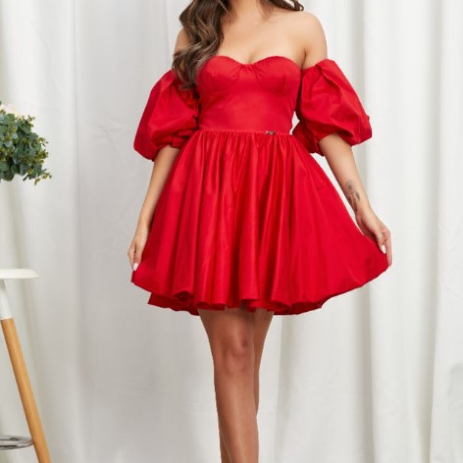 Rochii de banchet și bal 2024: Cele mai frumoase 20 de modele pentru o seară de neuitat