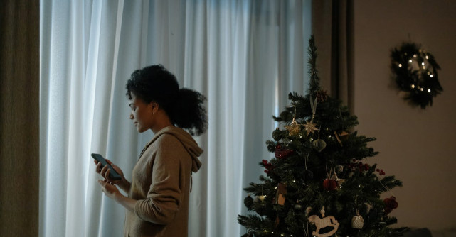 Sărbători cu emoții amestecate. Cum ne protejăm în perioadele încărcate – recomandări de la psihoterapeutul Cazimir Comandașu