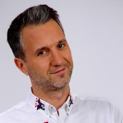 Andi Moisescu a dezvăluit cum reușește să țină pasul cu adolescenții săi după divorț: Încerc să înțeleg limbajul lor cifrat...