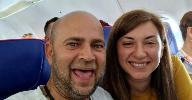 Povestea de dragoste dintre Cosmin Seleși și Irina - de la întâlnirea la un semafor, la cererea de căsătorie într-o garsonieră
