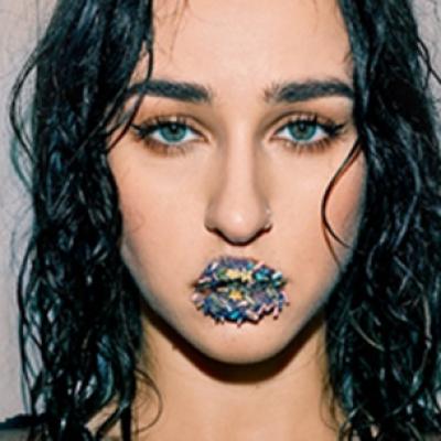 Holy Molly pune la punct insomniacii cu Pastila de somn