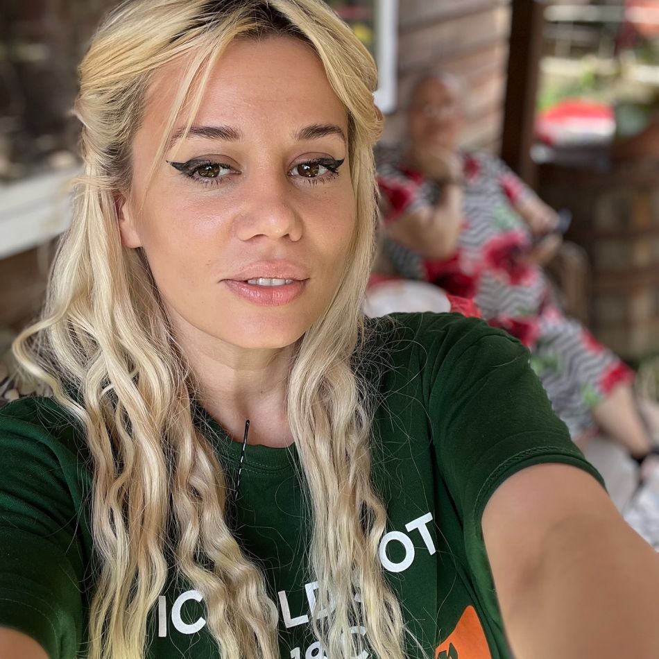 După 5 ani de relație, Anisia Gafton a fost cerută în căsătorie! Imaginile vorbesc de la sine