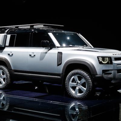 Un simbol reinventat pentru secolul 21: Noul Land Rover s-a lansat!