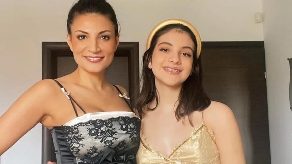 Ioana Ginghină, dezvăluiri emoționante la majoratul Ruxandrei:Doamne, nu pot să cred că ai păstrat buricul! Ce cadou i-a oferit