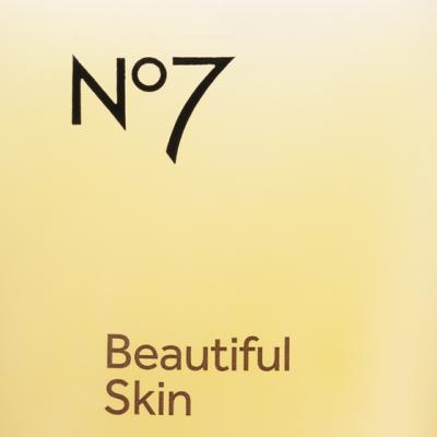 Descopera noile produse de ingrijire a tenului de la  Boots - No7  Beautiful Skin