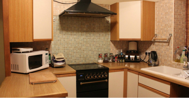 4 cuptoare cu microunde performante de pus pe lista de Black Friday 2017