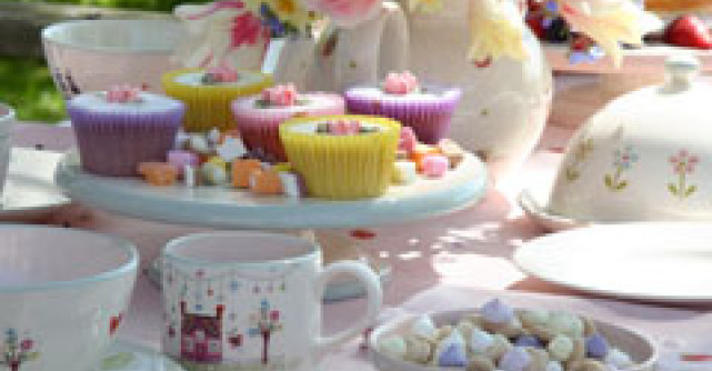 5 accesorii pentru o masa de Revelion in stil romantic