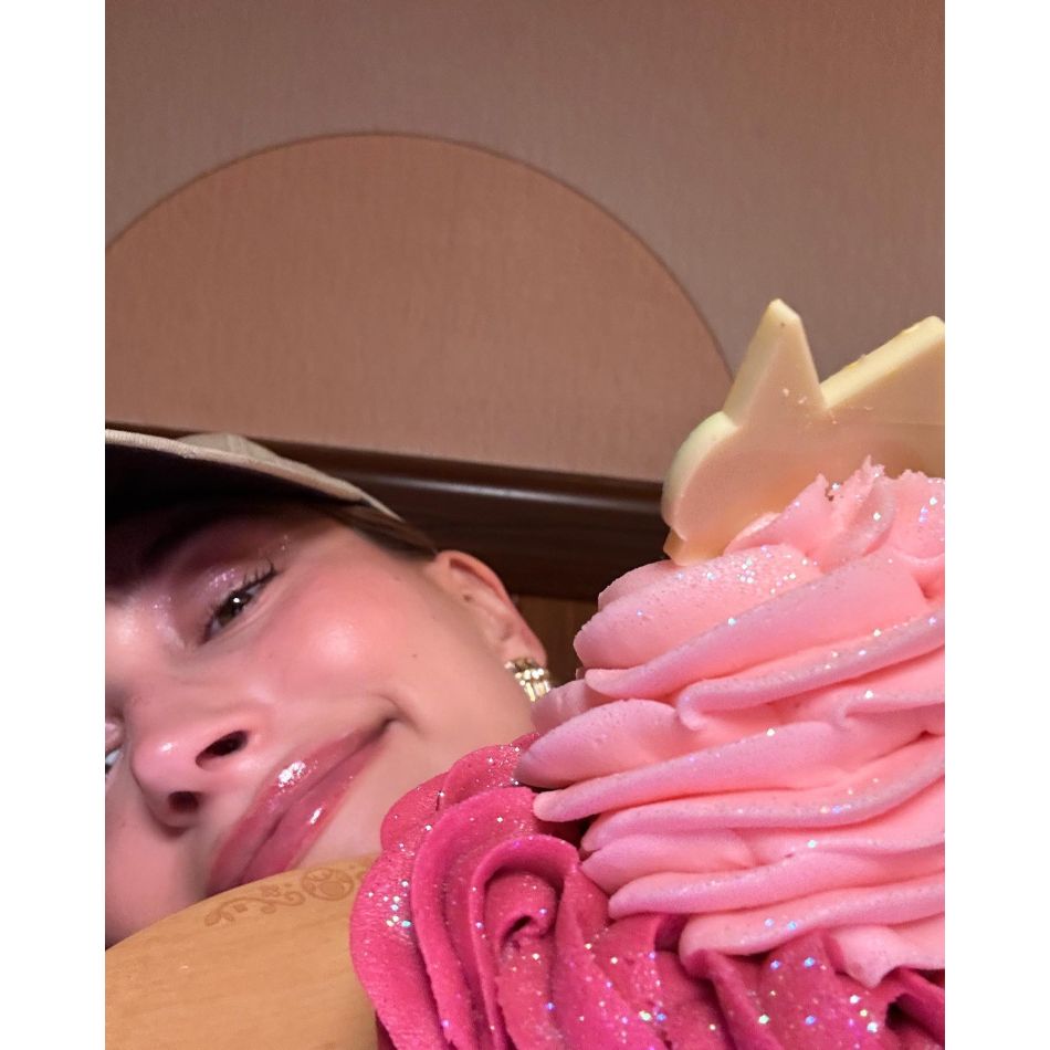 Teama care o împiedică pe Hailey Bieber să facă un copil: Plâng din cauza asta tot timpul!