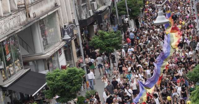 Peste 25.000 de persoane au ieșit în stradă pentru drepturile persoanelor LGBT, înregistrând un nou record de participare 