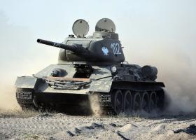 Romii au capturat un tanc rusesc, în mijlocul nopții, în Ucraina.