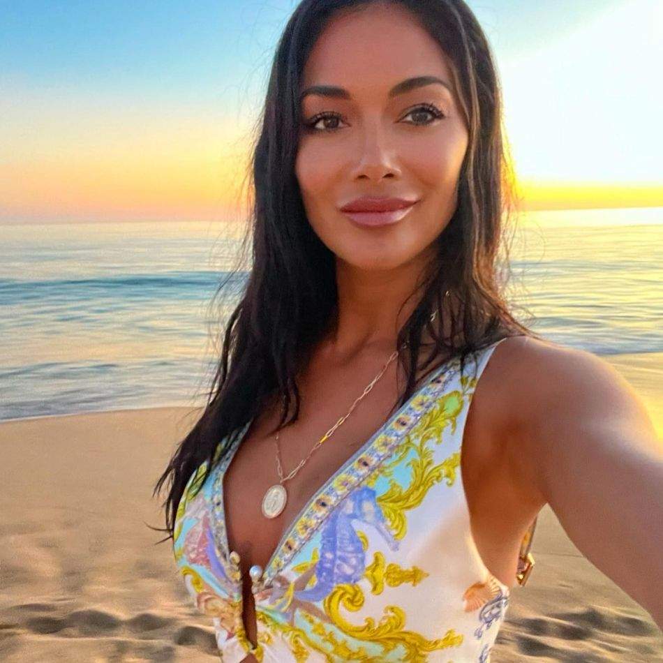 Nicole Scherzinger s-a logodit după 3 ani de relație cu Thom Evans