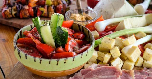 Dieta românească face minuni! Mănânci ieftin, sănătos şi slăbeşti rapid